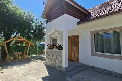 Image de Altan's Gold– Perfect for Family & Friends