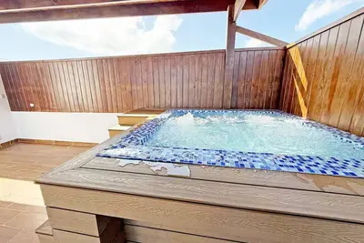 Image de Terrace Oasis w/ Private Jacuzzi and Stunning View