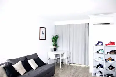 Image de Cozy Condo 5 Minutes From City