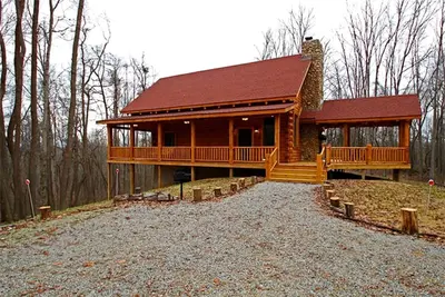 Image de Charming Vacation Cabin Secluded in the Woodlands near Old Man's Cave, Ohio