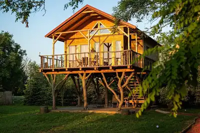 Image de Ehm Treehouse Chalet near Thermal Spa & Nature