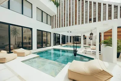 Image de Brand New Mansion in Tulum 14 bedroom / 47pax