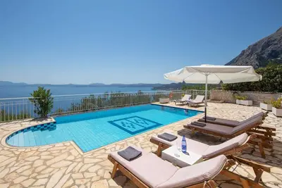 Image de Angela - Trois Chambres Villa, Couchages 6