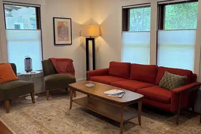 Image de Historic Bungalow on Church Street