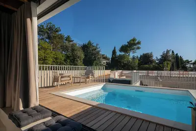 Vice Versa-Seaside Boutique Apartments