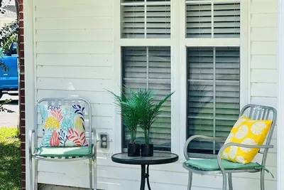 Image de Charming 3-bedroom Bungalow in Destin Fl. Relax, Recharge, Repeat!