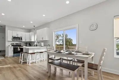 Image de Brand New 2025 Home in Urbandale/Des Moines – Modern Comfort In Prime Location!