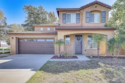 Image de Spacious Menifee Home w/ Patio, 9 Mi to Lake!