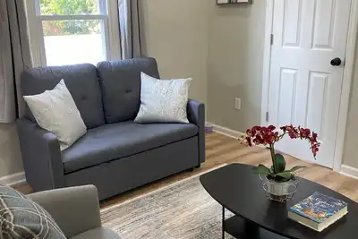 Image de Private and cozy - 2br Retreat 10 mins to Ewr - 35mins to Nyc