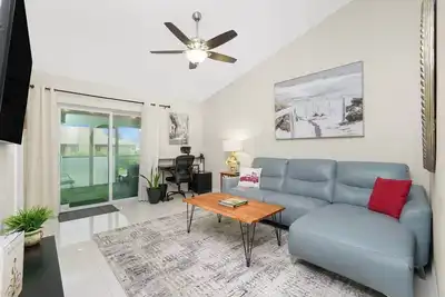 Image de Modern Englewood Villa Large Lanai