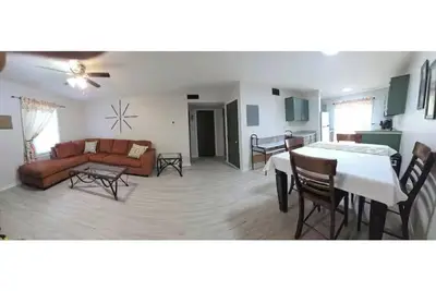 Image de Liz & Frankie's Place