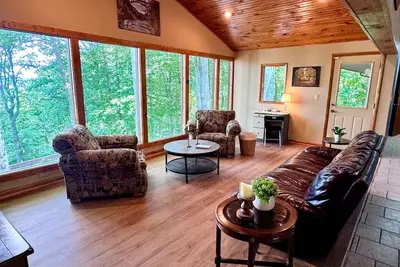 Image de Bearcat Lookout/Marina/Hot Tub/Games/5 Br + 3 Ba