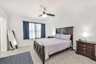 Image de 3-bedroom house in brilliant Houston with Ac