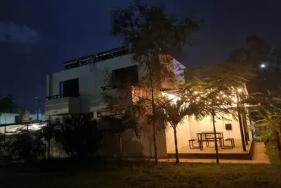 Image de Two-bedroom house