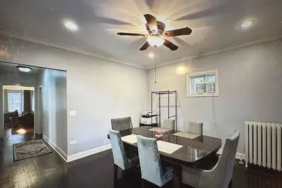 Image de Unforgettable fully furnished three bedroom, one bathroom in Edgewater