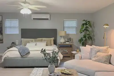 Image de Beautiful and conveniently located mother-in-law suite in Tallahassee