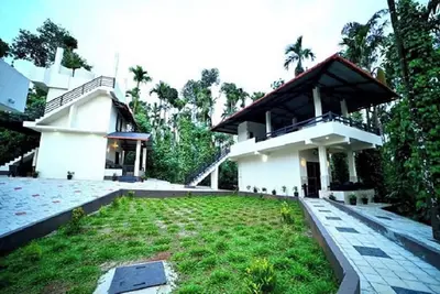 Image de Welcome to Neralekadu Stay, a tranquil haven nestled in the heart of nature.