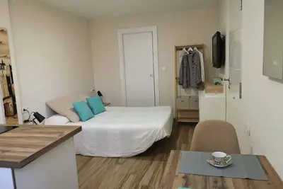 Image de Appartement rénové et confortable à Grenade, arrêt de bus proche