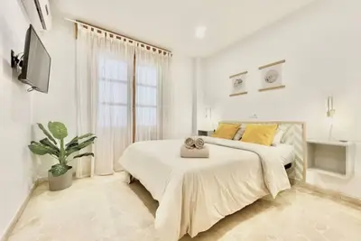 Image de Charmant Studio Central à Grenade avec Climatisation et WiFi