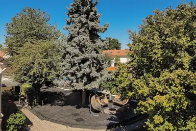 Image de Villa Oasis près de Paris – Piscine Chauffée, Sauna & Jacuzzi pour 15 Personnes