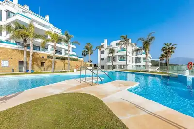 Image de Top-Floor Apartment | Unmatched Sea Views & Pool -