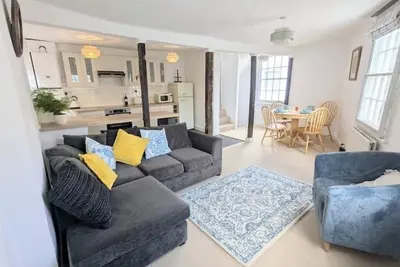 Image de Historic maisonette cottage in the beautiful village of Cuckfield