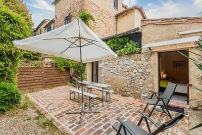 Image de Appartement 'Glicine - Antiche Dimore' avec Piscine Commune, Wi-Fi et Climatisation