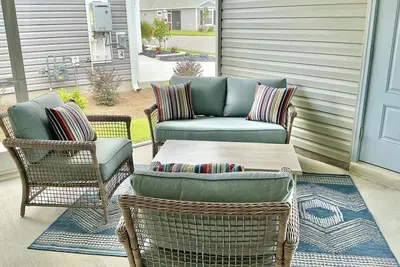 Image de Modern and New Villa, only 3 minute Golf Cart ride to Eastport in The Villages