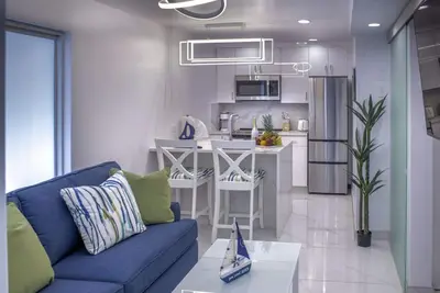 Image de Raintree Suites - Steps to the Beach