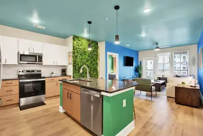 Image de Upscale 2br Getaway | Minutes to Savannah