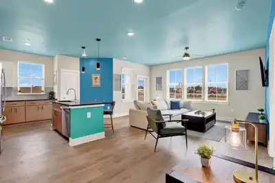 Image de Upscale 2br Getaway | Minutes to Savannah