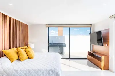 Image de New! D410 Lorena Ochoa 4-Bedroom Apartment with Pool and Beach view