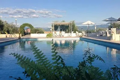 Image de Appartement 'Tenuta Marchesi Fezia - 1' avec piscine partagée, Wi-Fi et climatisation