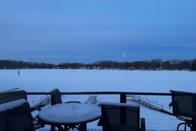 Image de Charming 2-bedroom house on Lake Lavine