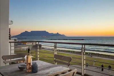 Image de Eden on The Bay 250 - Deux Chambres Appartement, Couchages 4