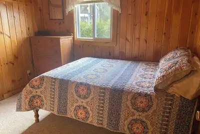 Image de 3 Bedroom Lakefront home on Maidstone Lake