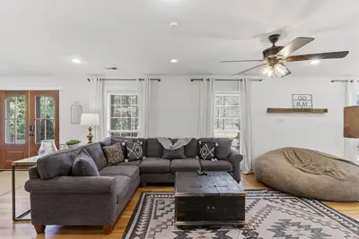 Image de The Given House - Modern Midtown Stay