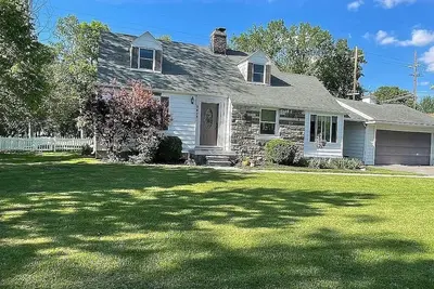 Image de 30-Day Island Retreat • Flexible Stay Window • Furnished Home • Water Access