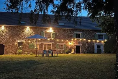 Image de Grande maison avec piscine – 13 couchages, 25 convives – proche Paris