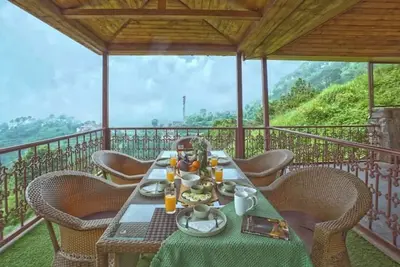 Image de Opulence Kasauli| 7 bedroom Villa | Open Theatre