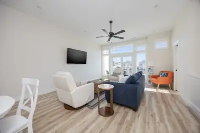 Image de 5322- Surf-n-Sunrise, Enjoy ocean views at Surf-n-Sunrise, a cozy 2br condo in Kill Devil Hills.