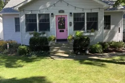 Image de Charming Cottage in Lakeside
