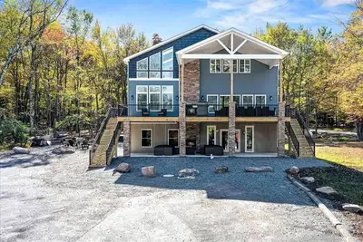 Image de Grand Haven-BrndNew10BR Villa, Elevator, Volleyball Crt, HotTub, Kids Play Zone