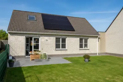 Image de Maison de vacances chaleureuse près de la mer