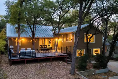 Image de Spacious Austin Retreat | Detached Casita, Game Room, Ev Charger & More