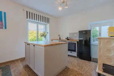 Image de Belle maison de vacances privée pour 8 personnes avec Wifi, Tv, patio et animaux admis