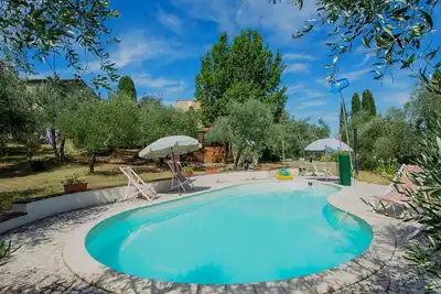Image de Maison de vacances privée avec climatisation, piscine privée, Wifi, Tv, patio, animaux admis