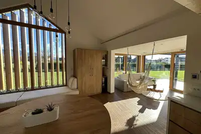 Image de Elegant Warm Bliss Hideaway Escape Lodge - Holiday Home with Hot-Tub