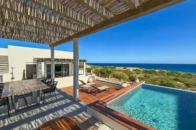Image de Driftwood Loft – A Relaxed Beach Retreat with Pool, Jacuzzi & Ocean Views