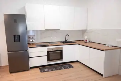 Image de Two Bedroom Apartment with Terrace(A1) (St)